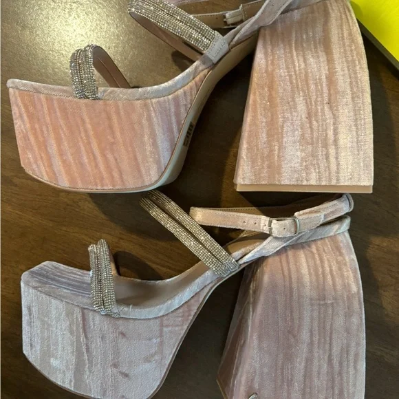 MilaJewel Sam Edelman Circus Ny ankle strap platform sandals. Extraordinary. - Picture 8 of 16